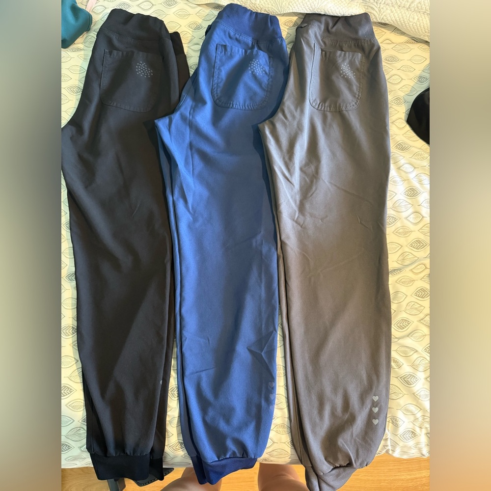 Heartsoul 3 pack jogger scrubs